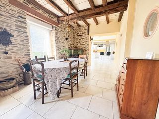  Maison � vendre 6 pi�ces 214 m�