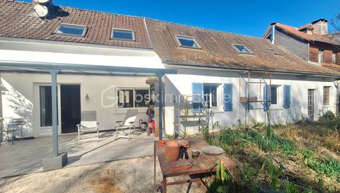   Grande Long�re 230m� avec fort potentiel! Maison - 10 pi�ce(s) - 230 m�