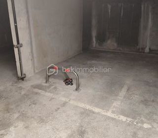  Parking / Garage � vendre 