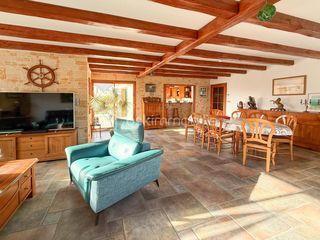  Propri�t�/ch�teau � vendre 8 pi�ces 155 m�