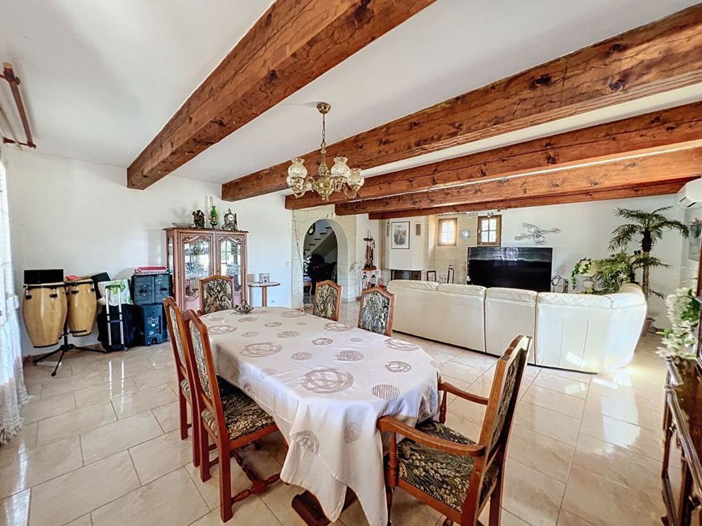 � vendre  Maison Cuers (83390)