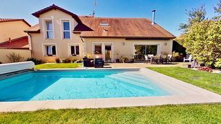  Maison � vendre 8 pi�ces 236 m�