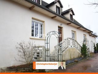  Maison � vendre 9 pi�ces 230 m�