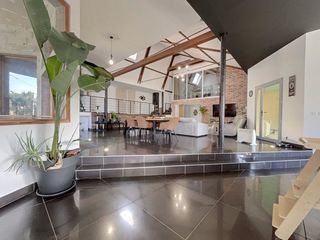  Maison � vendre 9 pi�ces 300 m�