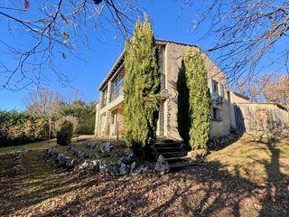  Maison � vendre 7 pi�ces 240 m�