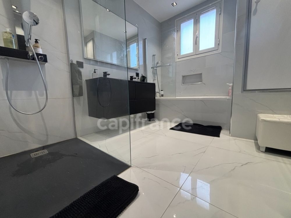 � vendre  Appartement Antibes (06600)