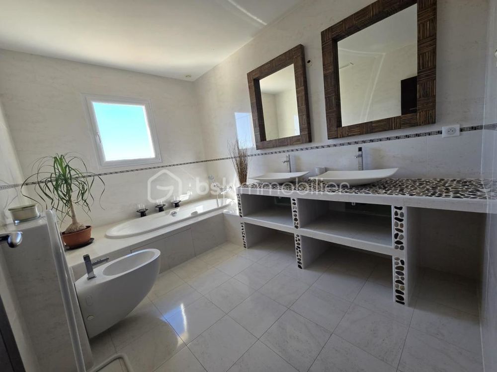 � vendre  Villa Juran�on (64110)