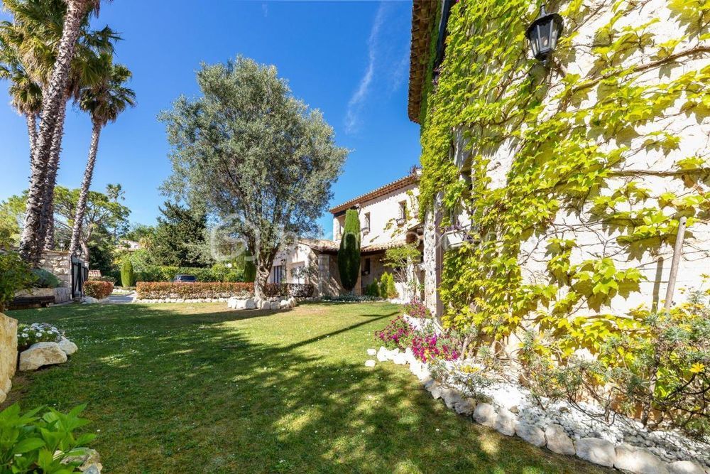 � vendre  Propri�t�/ch�teau Saint-Paul-de-Vence (06570)