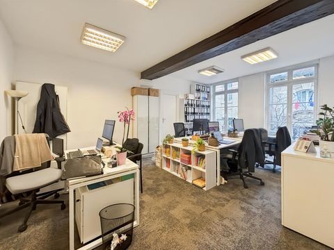 Bureaux en parfait &eacute;tat avec terrasse 46230 75001 Paris