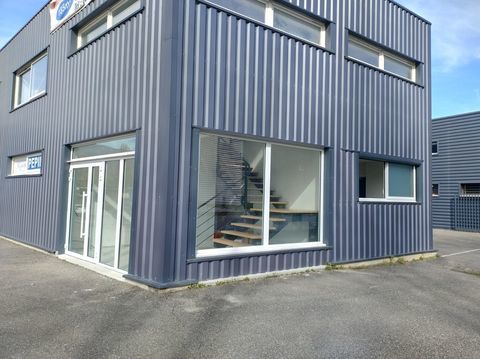 Dpt Savoie (73), &agrave; louer VOGLANS Bureau  185 m&sup2; 2200 73420 Voglans
