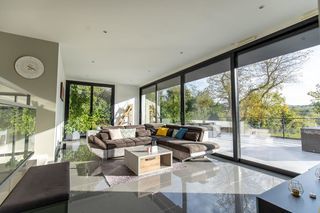  Maison � vendre 8 pi�ces 238 m�