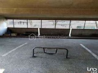  Parking / Garage � vendre 12 m�