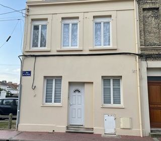  Maison � vendre 9 pi�ces 165 m�