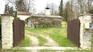  Propri�t�/ch�teau � vendre 6 pi�ces 131 m�