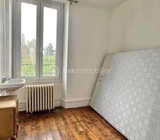  Immeuble � vendre 10 pi�ces 220 m�