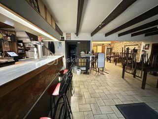  Immeuble � vendre 10 pi�ces 488 m�