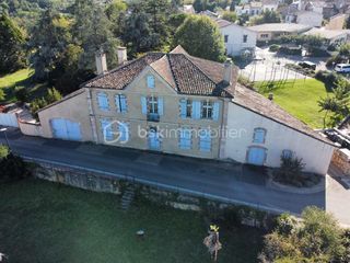  Propri�t�/ch�teau � vendre 8 pi�ces 488 m�