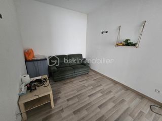  Immeuble � vendre 13 pi�ces 200 m�