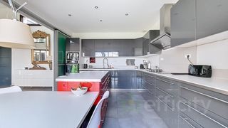  Maison � vendre 8 pi�ces 281 m�