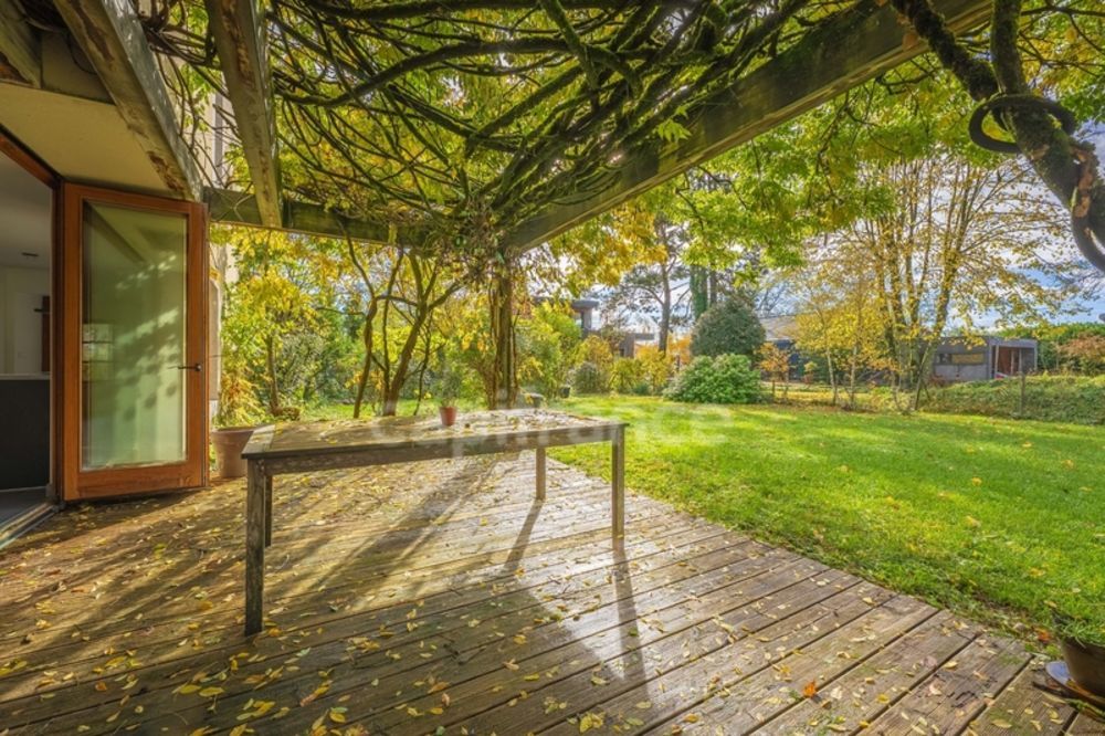 � vendre  Maison Saint-Genis-Pouilly (01630)