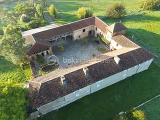  Maison � vendre 10 pi�ces 400 m�