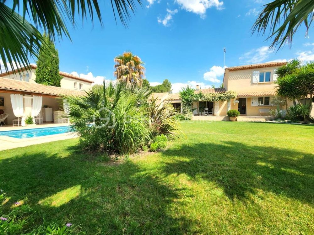 � vendre  Villa Tourbes (34120)