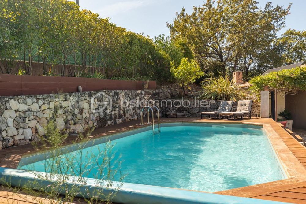 � vendre  Villa Vallauris (06220)