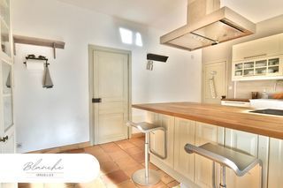  Maison � vendre 10 pi�ces 350 m�