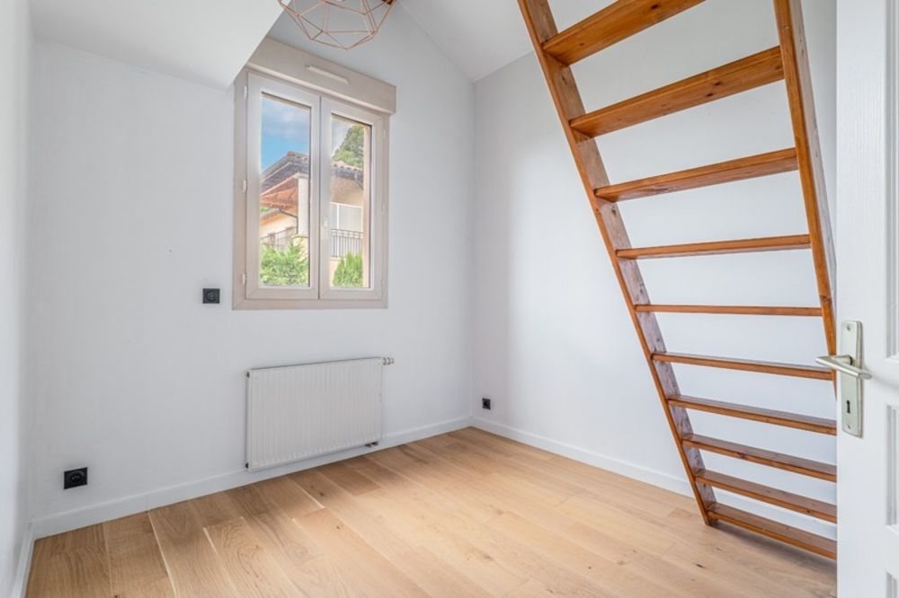 � vendre  Villa Lyon 5