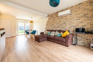  Appartement � vendre 4 pi�ces 93 m�