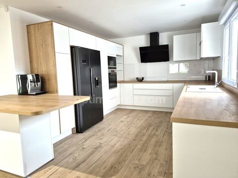   Maison � vendre 5 pi�ces MIREFLEURS (63) Villa - 5 pi�ce(s) - 165 m�