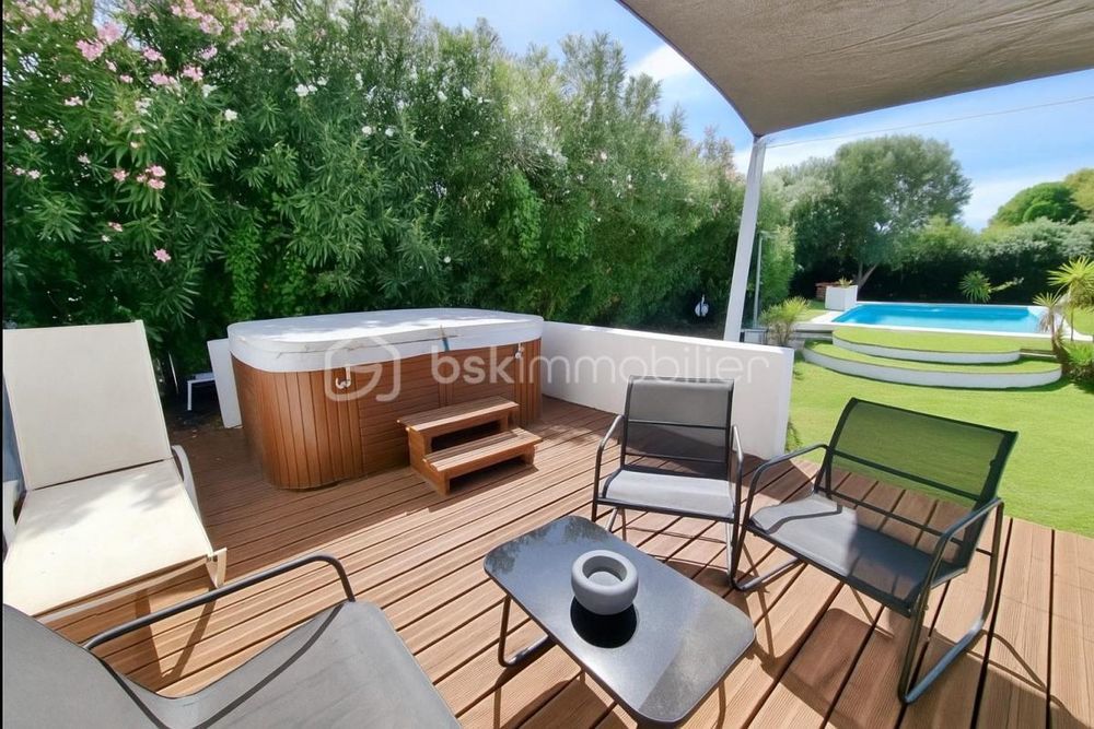 � vendre  Maison Aigues-Mortes (30220)