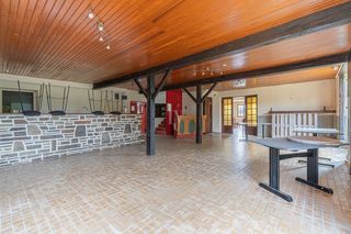  Maison � vendre 9 pi�ces 360 m�