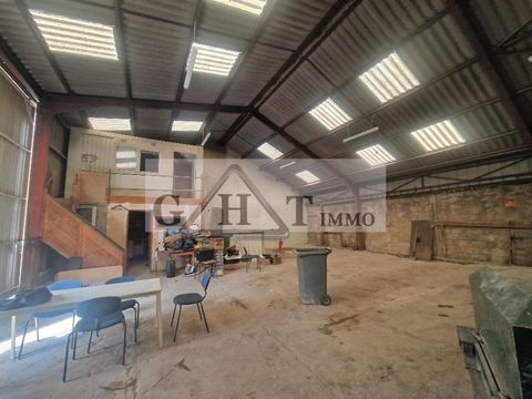 A LOUER 280 M&sup2; ENTREPOT BUREAUX AU BOURGET 2300 93350 Le bourget