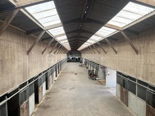  Propri�t�/ch�teau � vendre 15 + pi�ces 800 m�