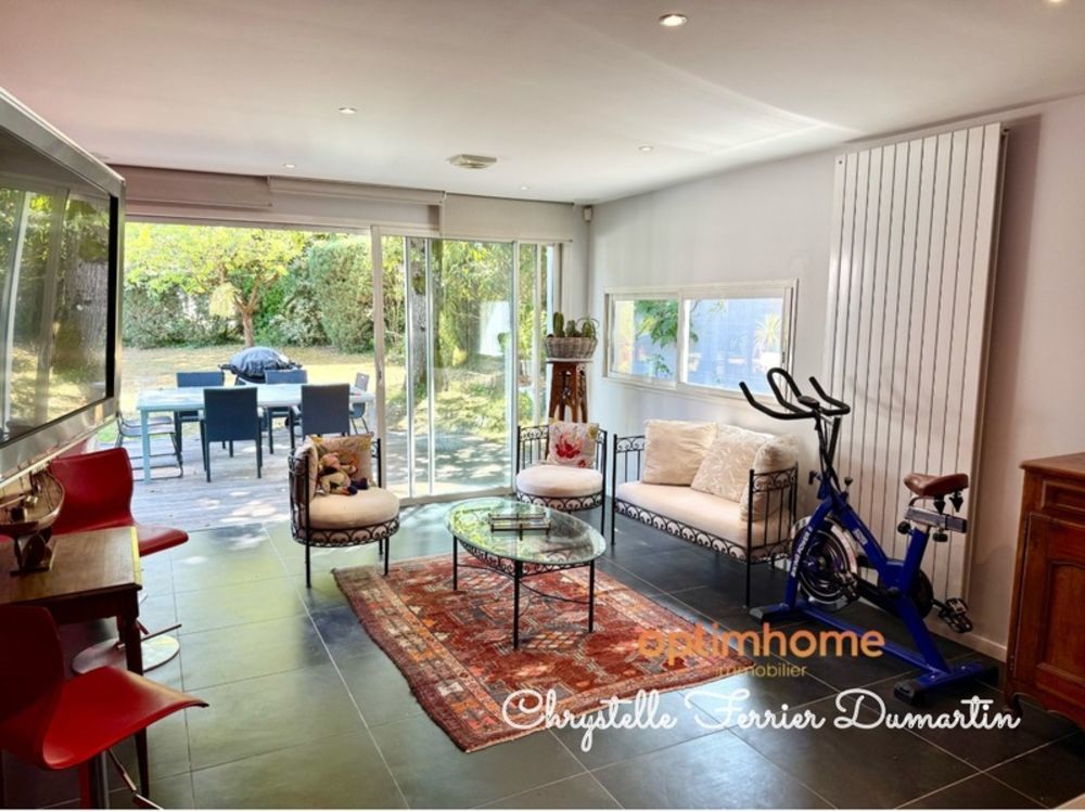 � vendre  Villa Carbon-Blanc (33560)