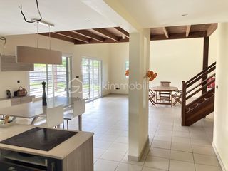  Villa � vendre 7 pi�ces 280 m�