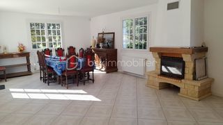  Maison � vendre 8 pi�ces 225 m�