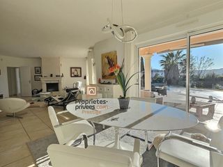  Villa � vendre 7 pi�ces 185 m�