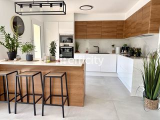  Villa � vendre 5 pi�ces 150 m�