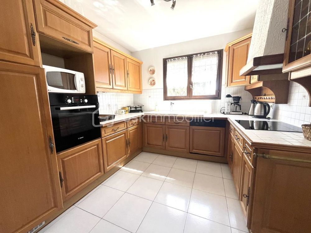 � vendre  Villa Bagnols-en-For�t (83600)