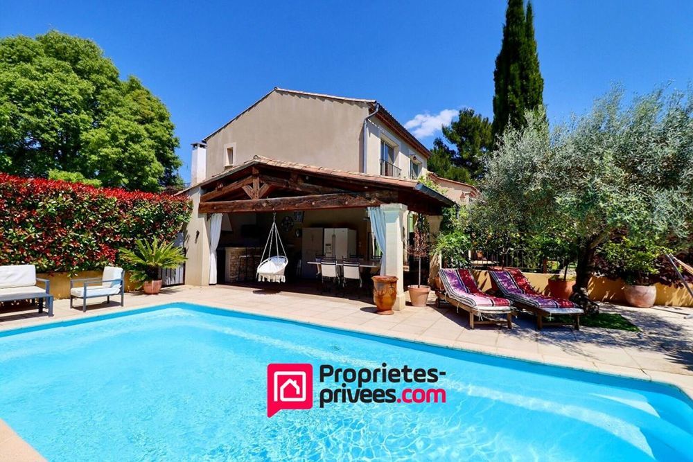 � vendre  Villa Uz�s (30700)