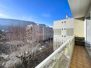  Appartement � vendre 4 pi�ces 63 m�