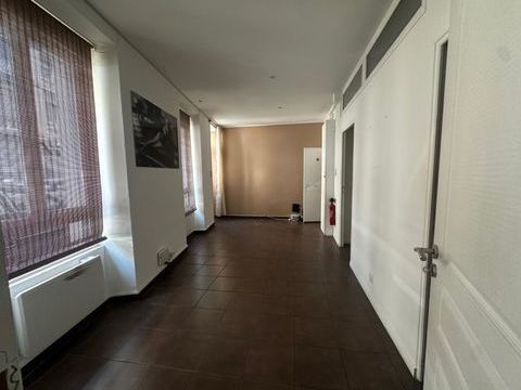 Bureaux situ&eacute;s proche Porte de Saint Cloud 1516 92100 Boulogne billancourt