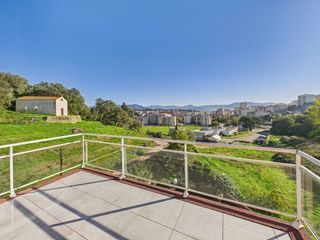  Appartement � vendre 4 pi�ces 111 m�