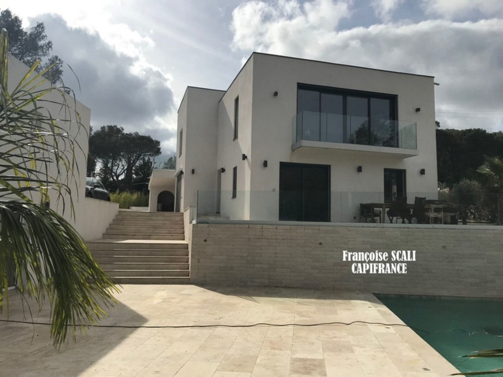 � vendre  Maison Saint-Rapha�l (83700)