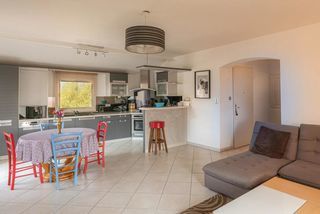  Appartement � vendre 4 pi�ces 84 m�