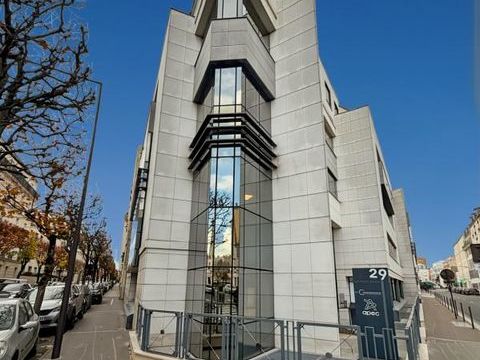 Bureaux tr&egrave;s fonctionnels et situ&eacute;s &agrave; proximit&eacute; du RER "Vincennes" 36038 94300 Vincennes