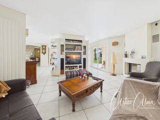  Maison � vendre 7 pi�ces 230 m�