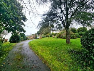  Immeuble � vendre 9 pi�ces 270 m�